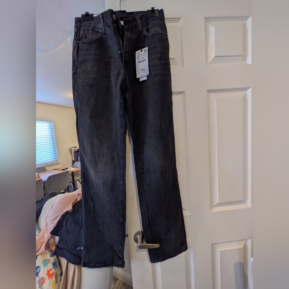 StRAIGHT FULL LENGTH HIGH WAISTED JEANS
